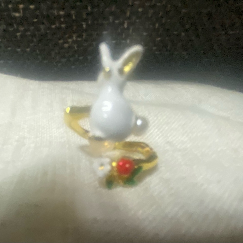 Enchanted White Rabbit Floral Ring - Picture 7 of 10